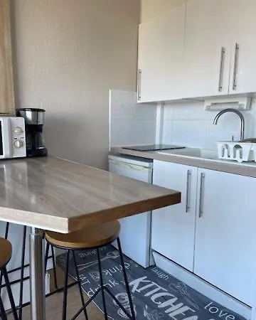 Vue Et Port Carnon-Plage